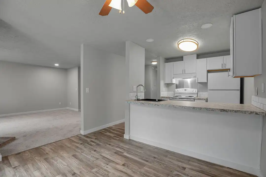 9405-9555 SW Downing Dr unit 328-94054 - Widok 2