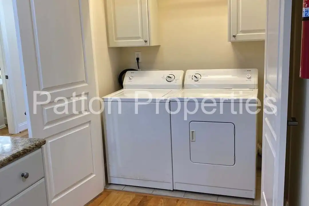 1308 Pulaski St unit UP - View 3