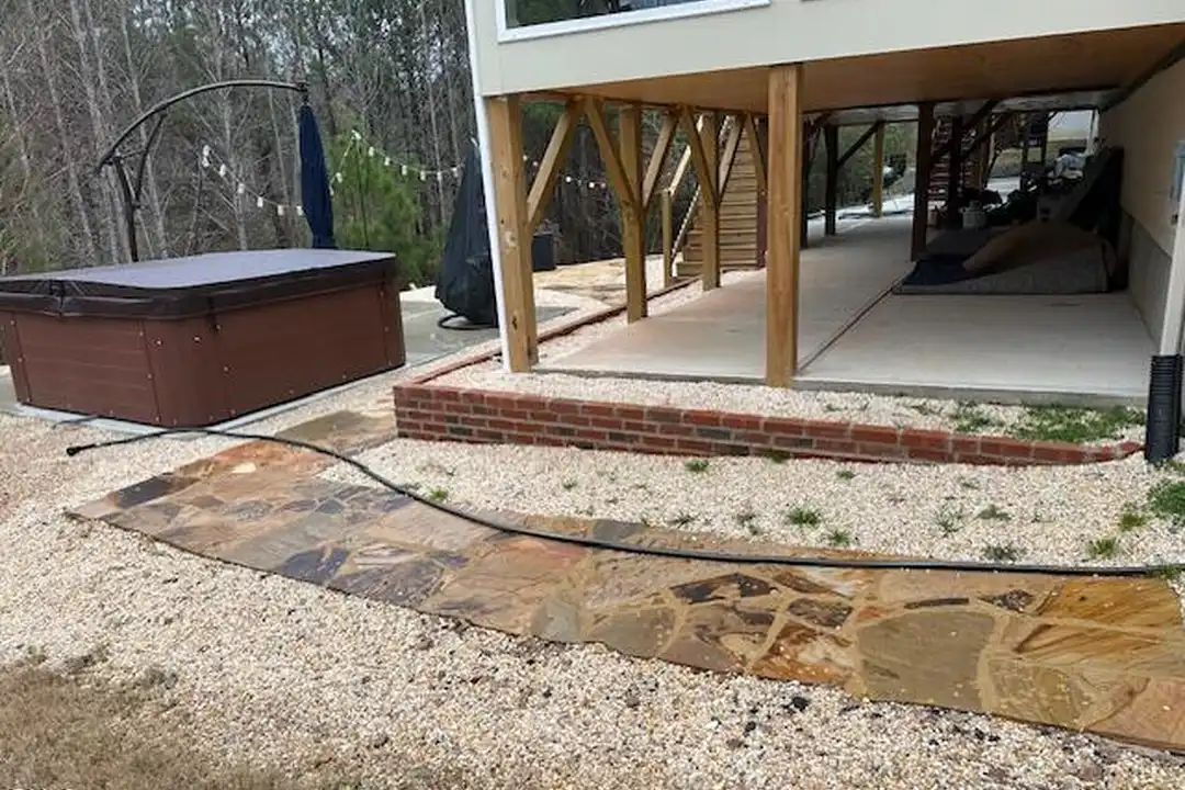 521 Pilot Hill Dr - More