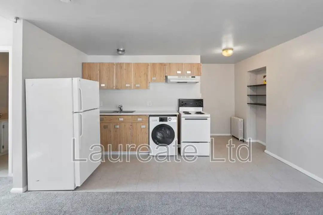 1432 N Gaylord St unit # 7 - More