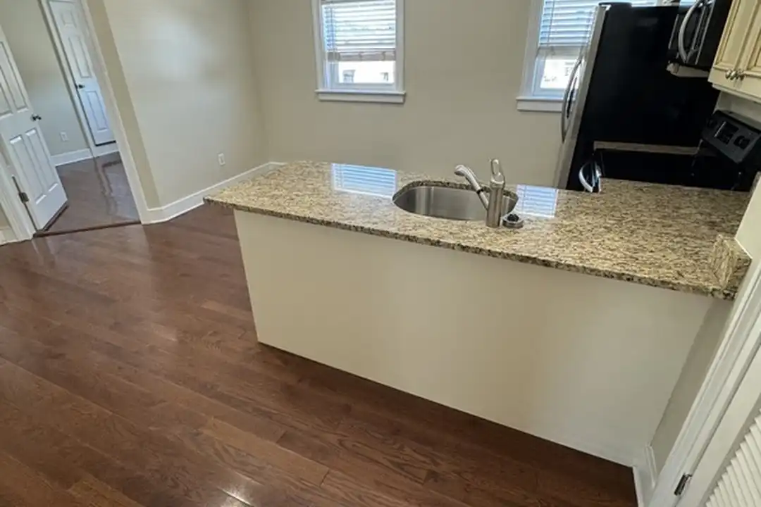 201 E Bank St unit 3 - View 3