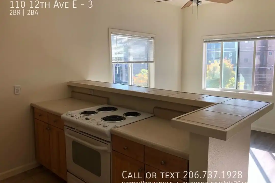 110 12th Ave E - View 3