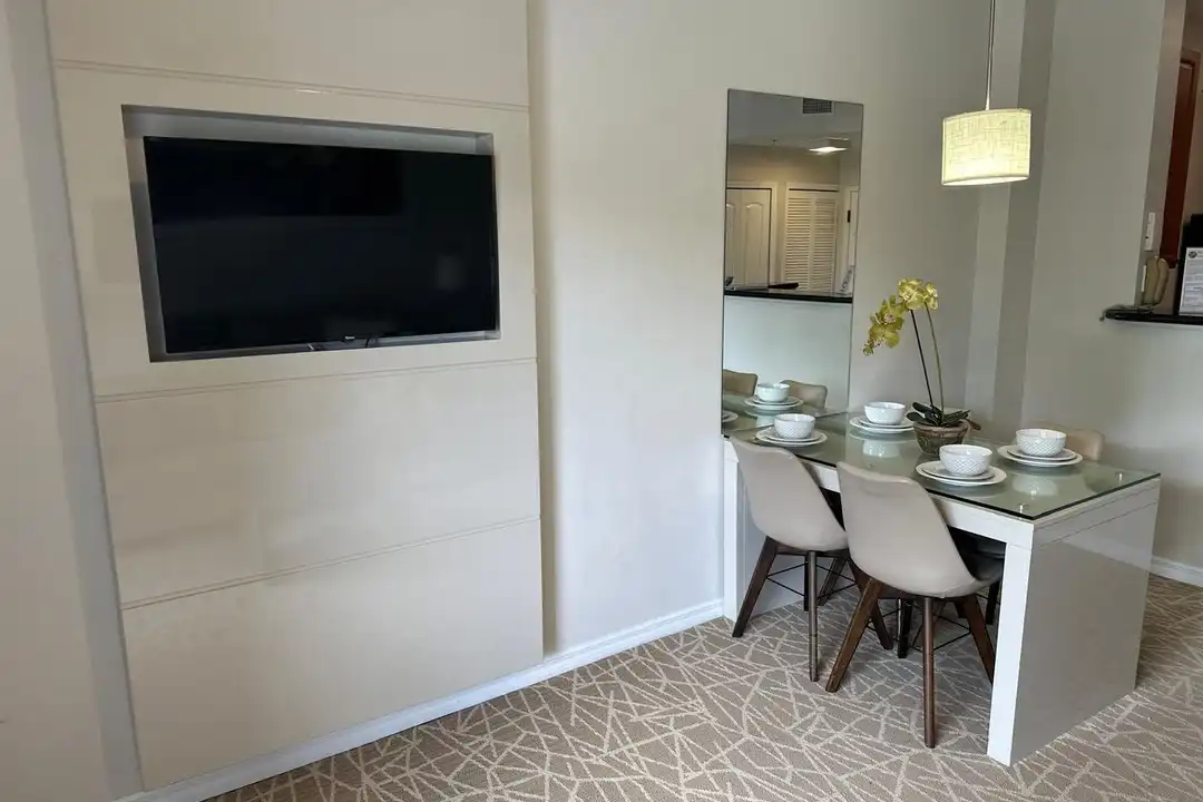 7383 Universal Blvd unit # 210 – pohled 2