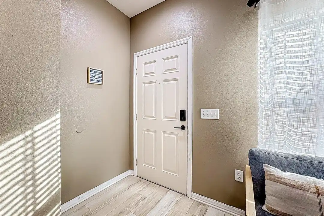 8986 Shine Dr - View 4