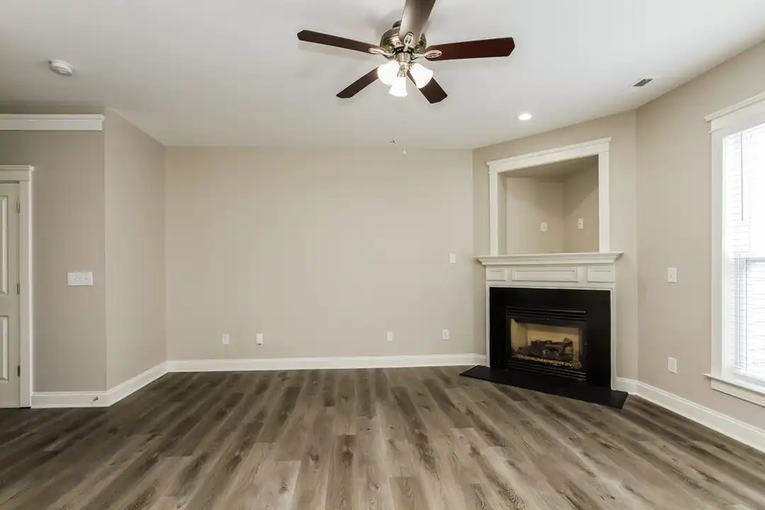 8116 Bud Henderson Rd - View 4
