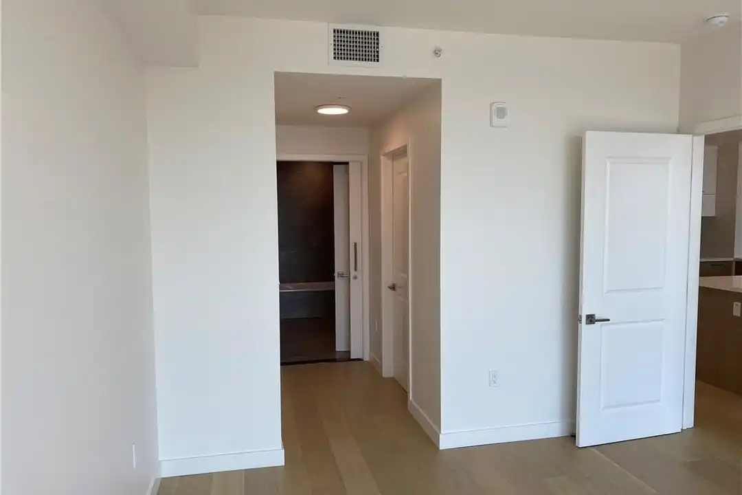 Apartment in Los Angeles, Gallery Row, Downtown - View 2
