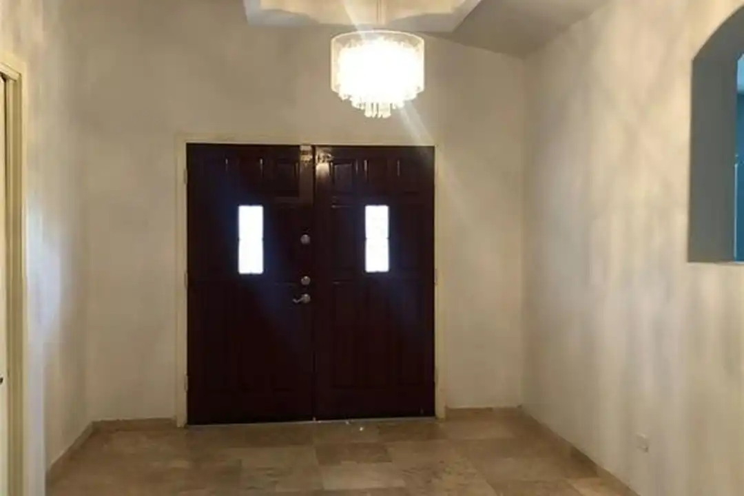 400 Jackson Ave W - View 4