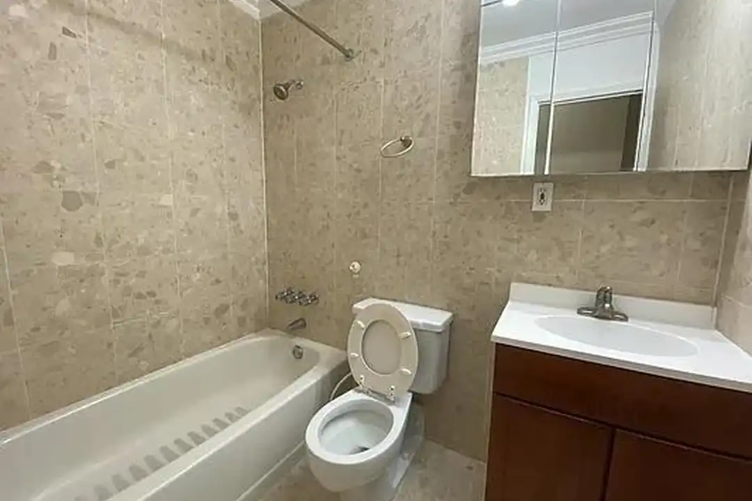 304 W 92nd St unit 1Q – pohled 3