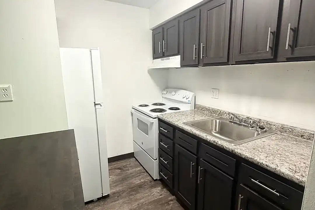Essex House – photo 1 of 25