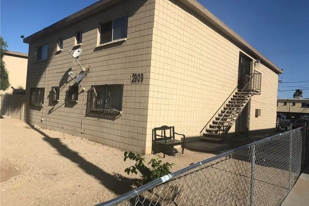 2909 E Elm Ave #2 – photo 1