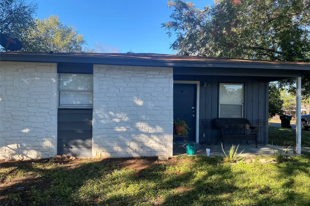 1001 W Haynie St – photo 1 of 18