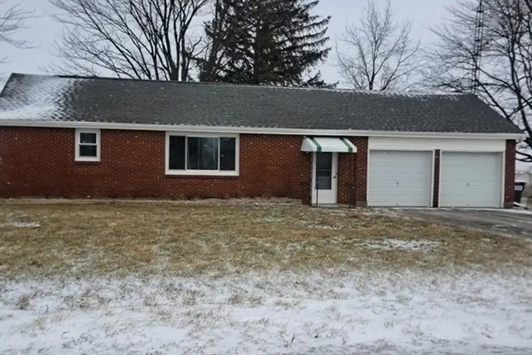 15980 Quarry Rd – photo 1 of 11