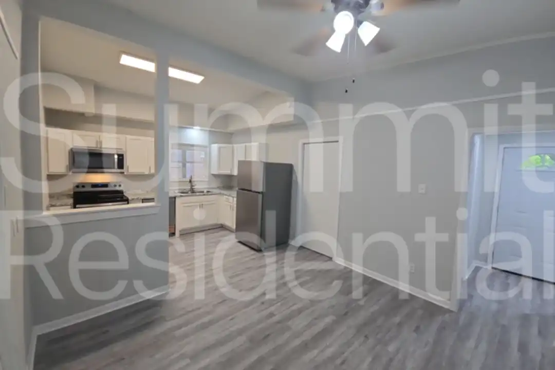 6813 Hazen St - View 3