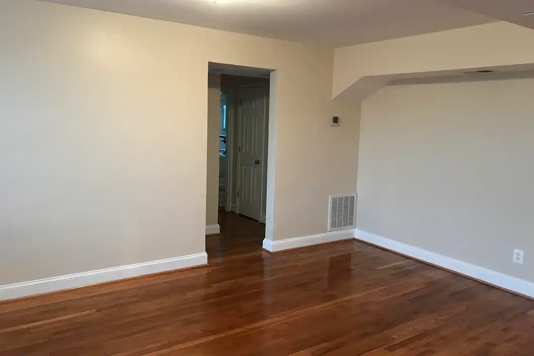 Lexington Apartments, LLC – photo 1