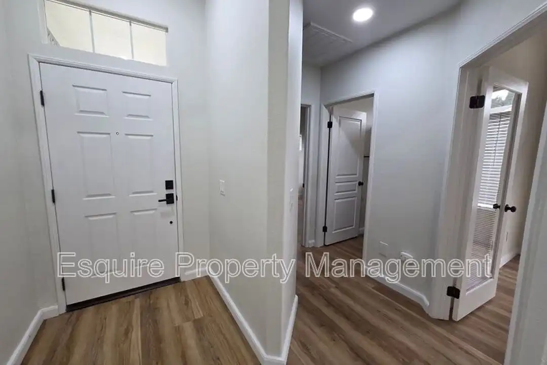 4888 Ellington St - View 5