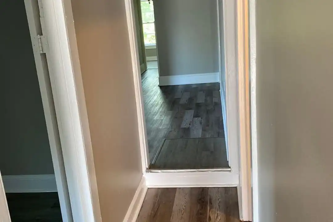 1634 Capouse Ave unit 2F Front - More