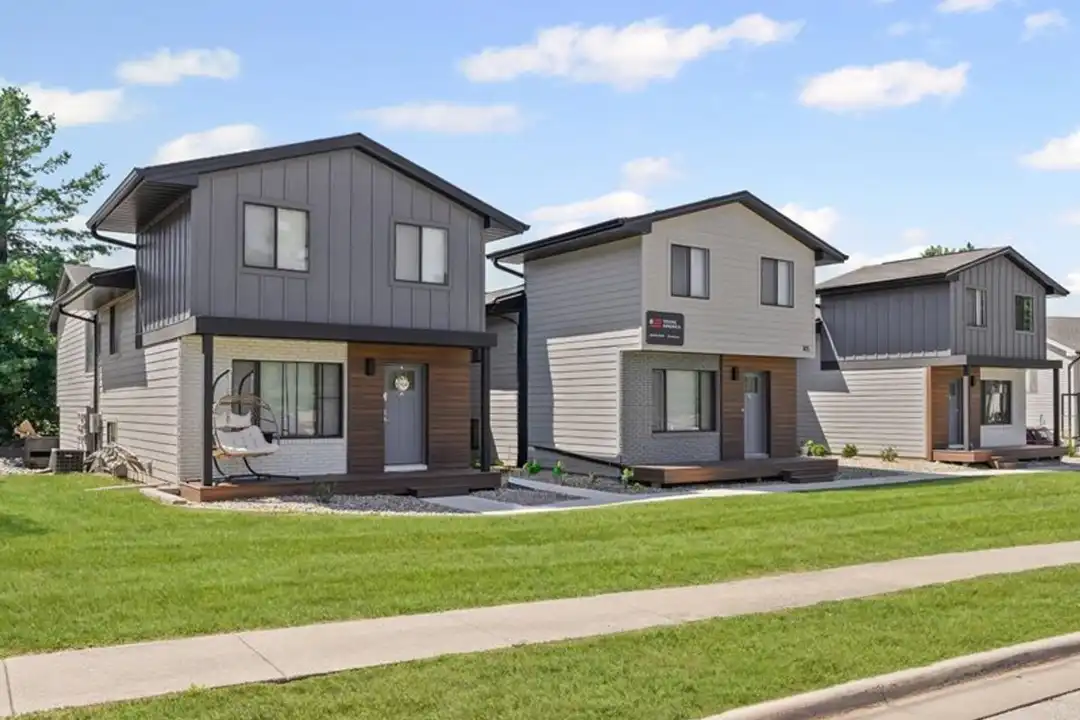 105 N Orr Dr unit B – photo 1