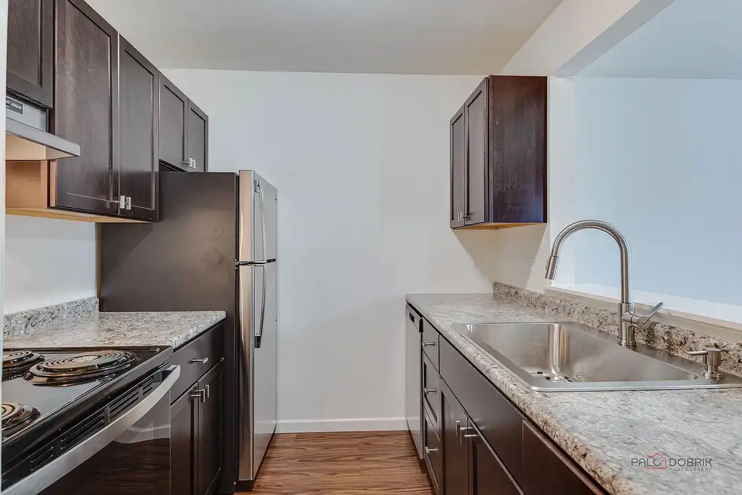 60030 2 Bedroom Apartments for Rent