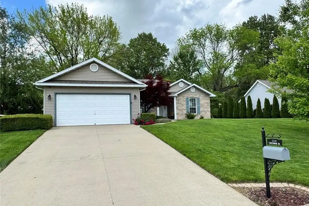 3241 Tanglebrook Dr – photo 1