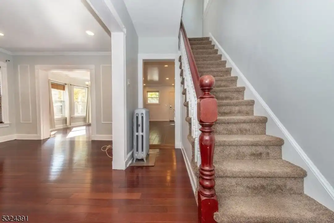 51 Cedar Ave - View 5