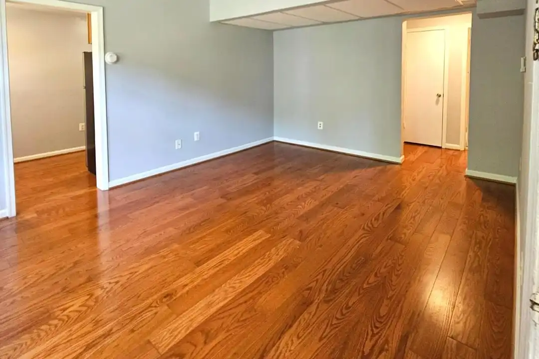 Apartment in Arlington - View 3