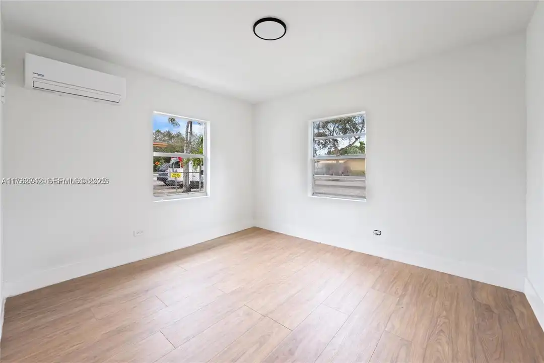 Apartment in Fort Lauderdale - View 5