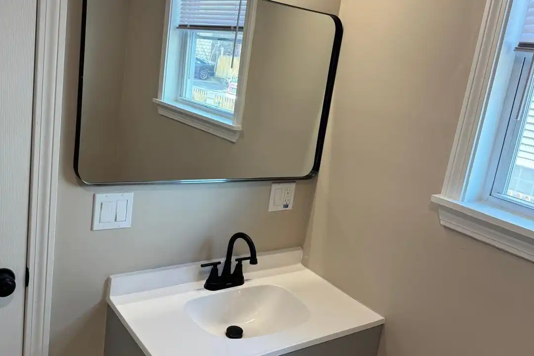 33 Linwood Ave unit 1 - More