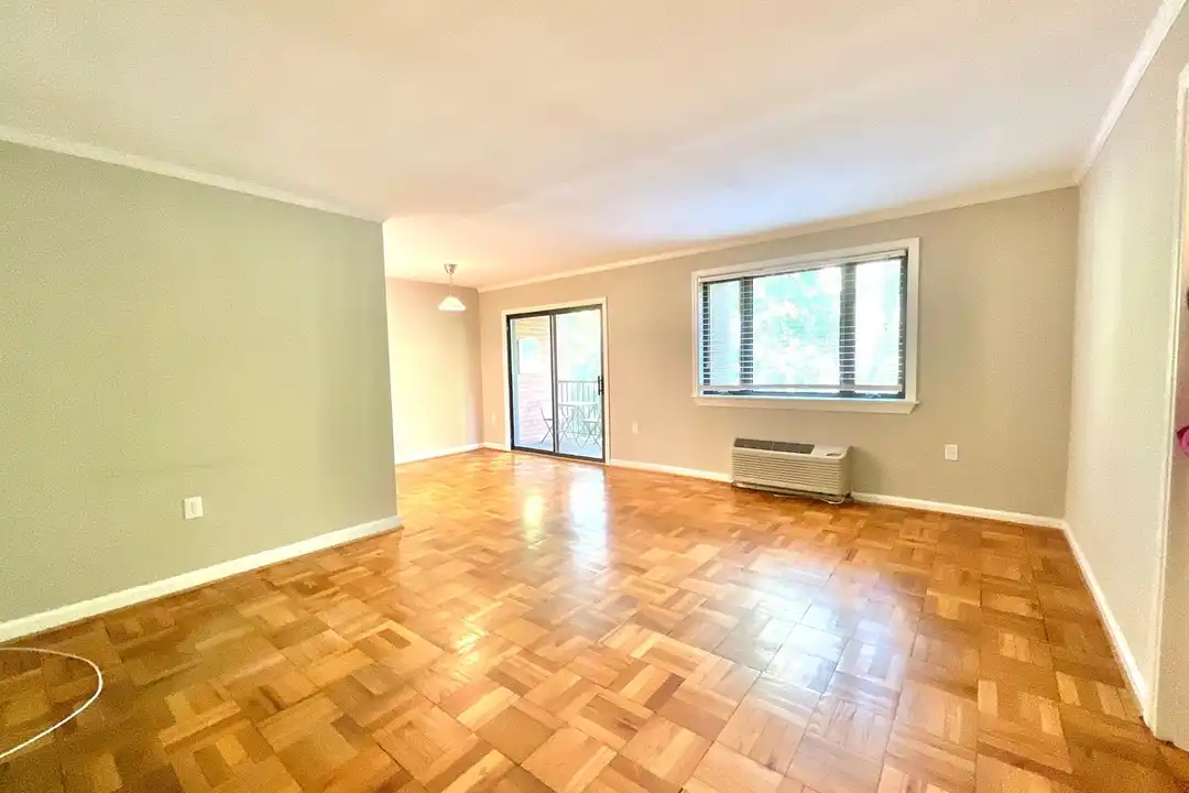 4114 Davis Pl NW unit 210 - View 5