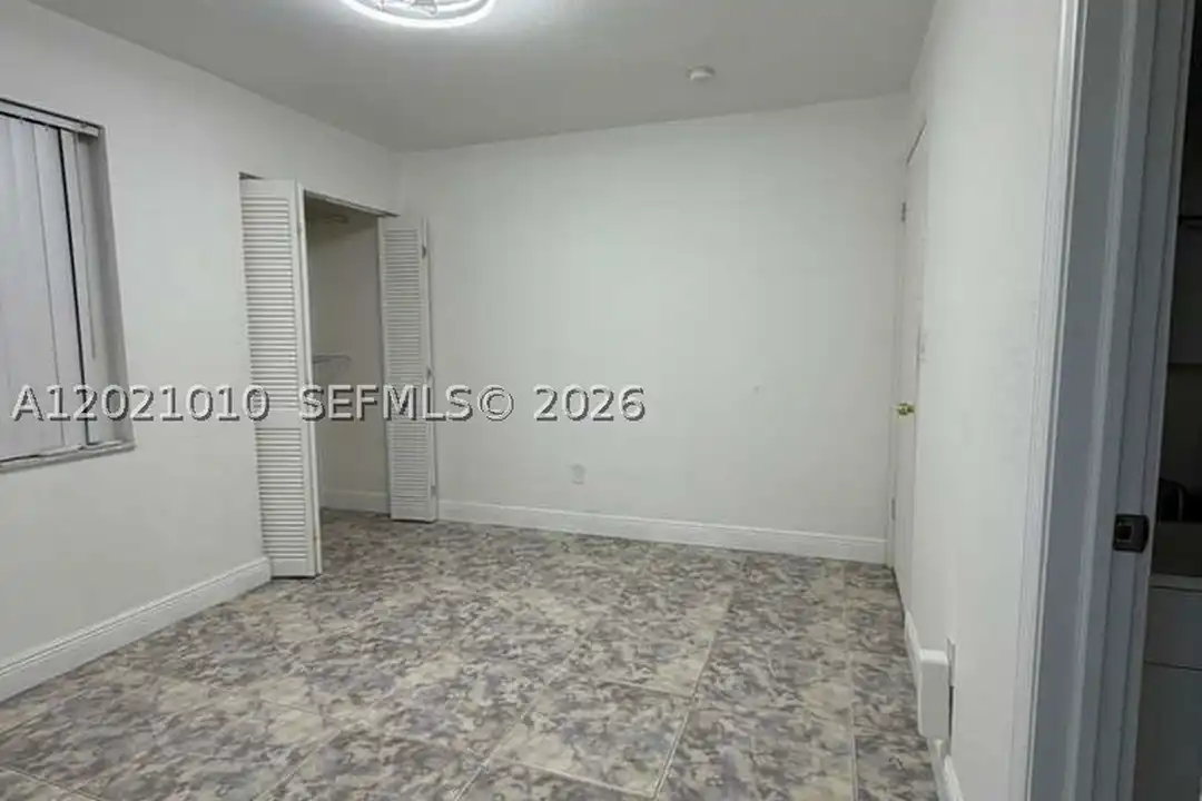 19316 SW 121st Ave unit 1 - View 4