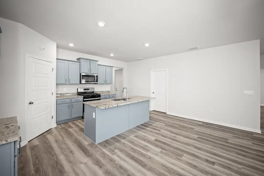 13516 Antler Hl Rd - More