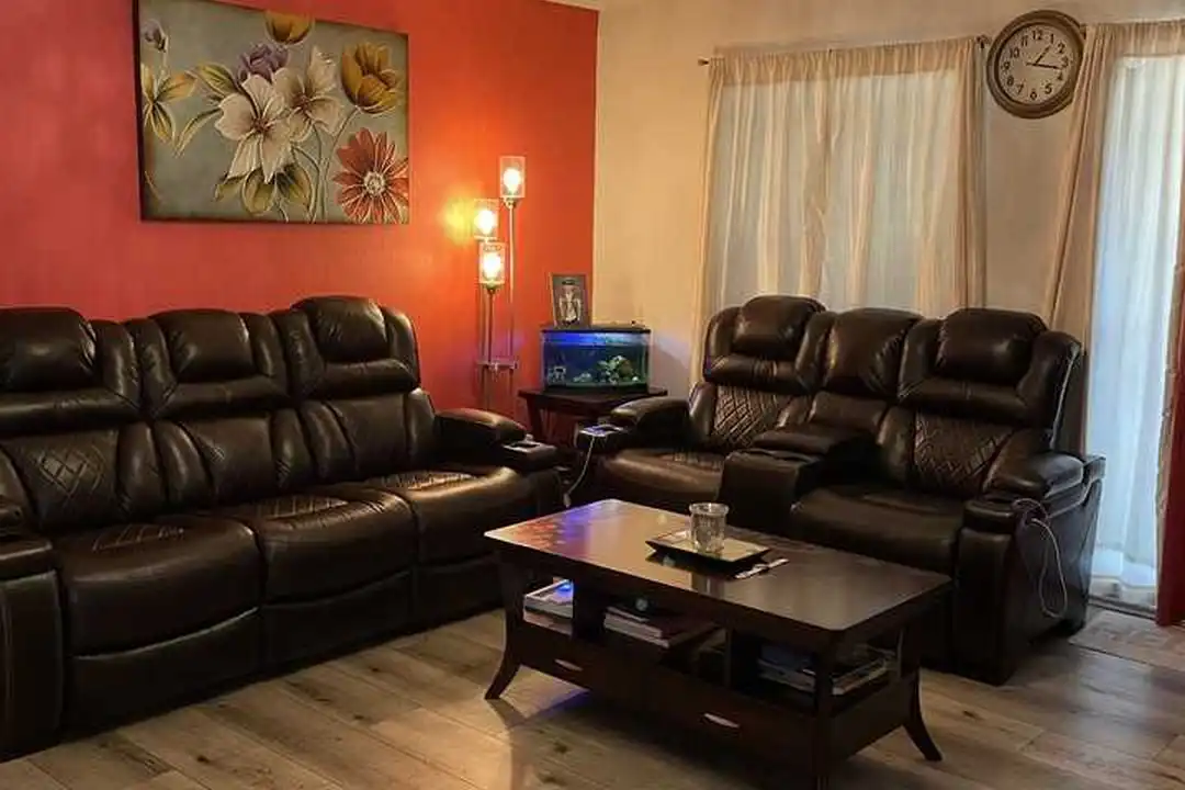 Apartment in Fremont - View 2