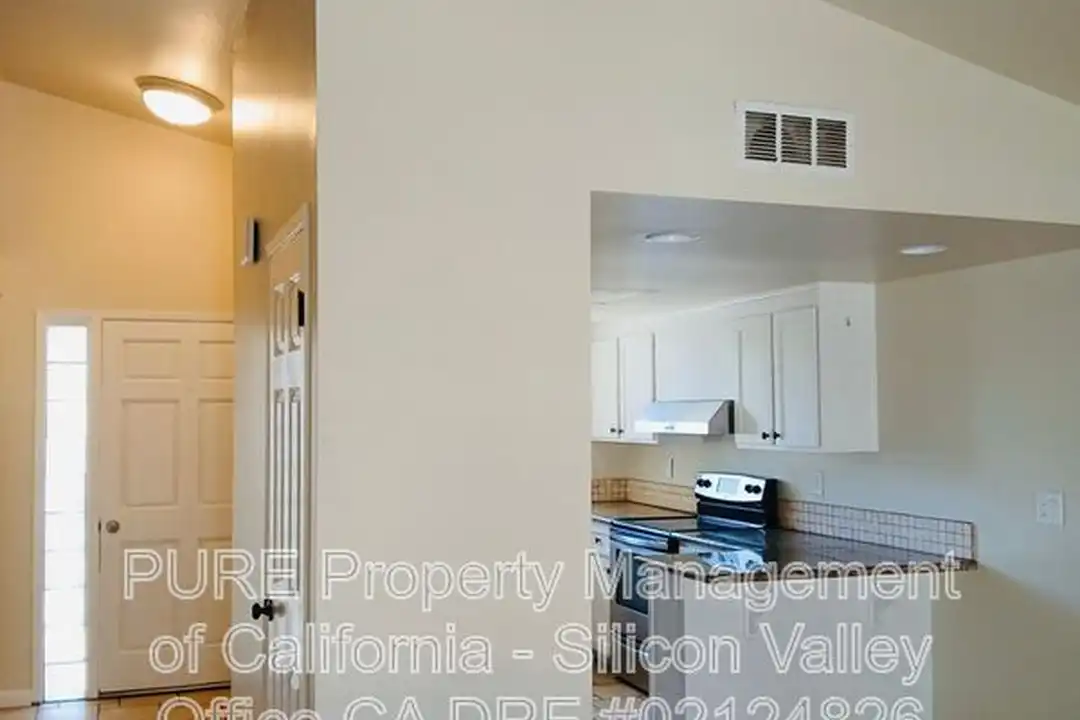 5485 Soquel Dr - View 5