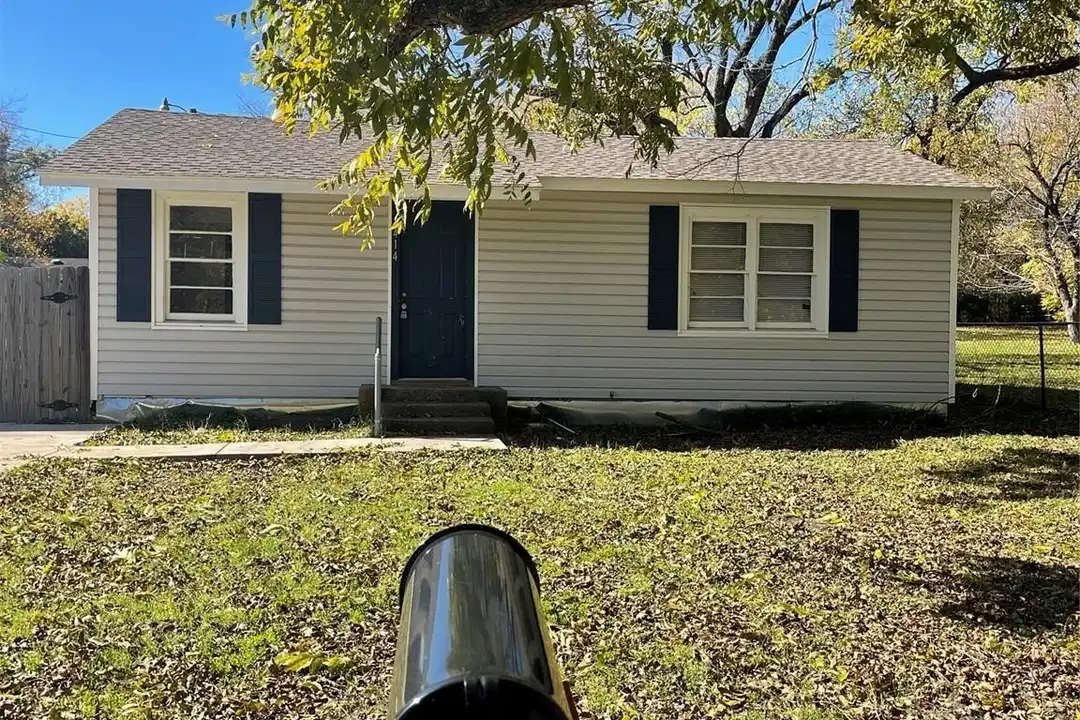 414 S 27th St – photo 1 of 7