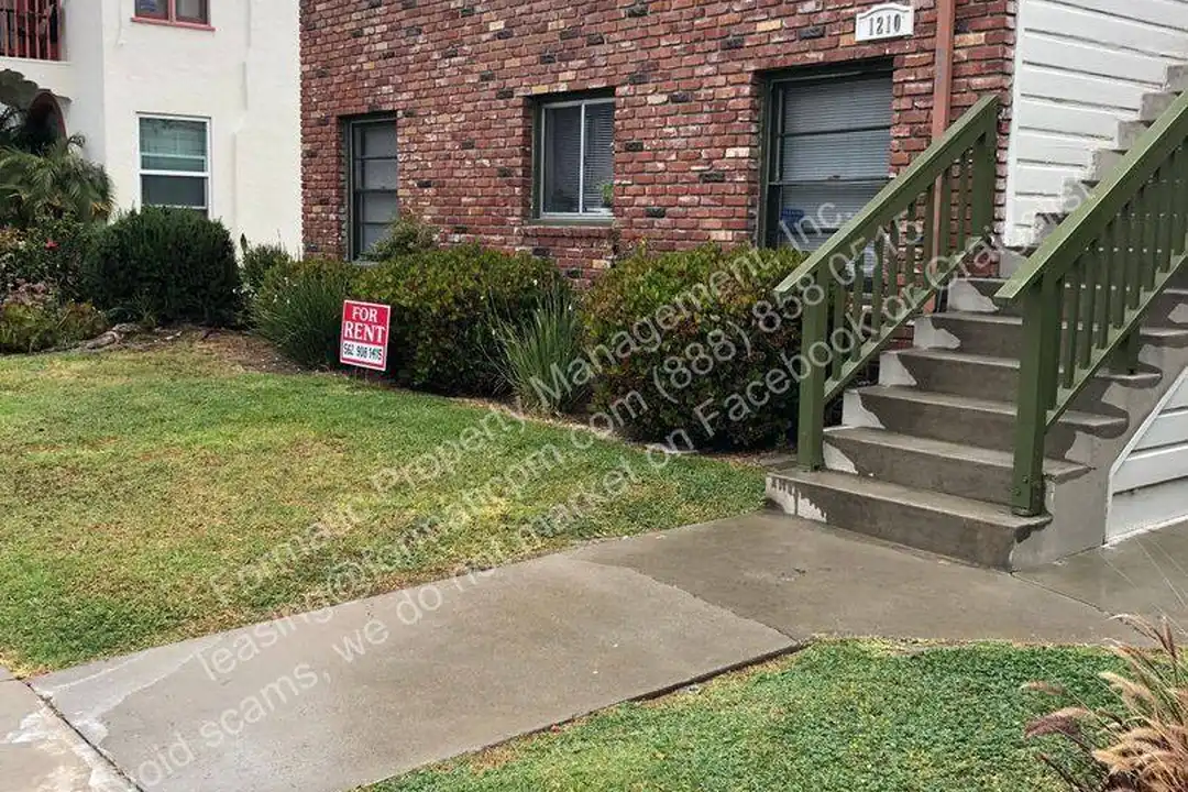 1210 Bennett Ave unit 6 – photo 1