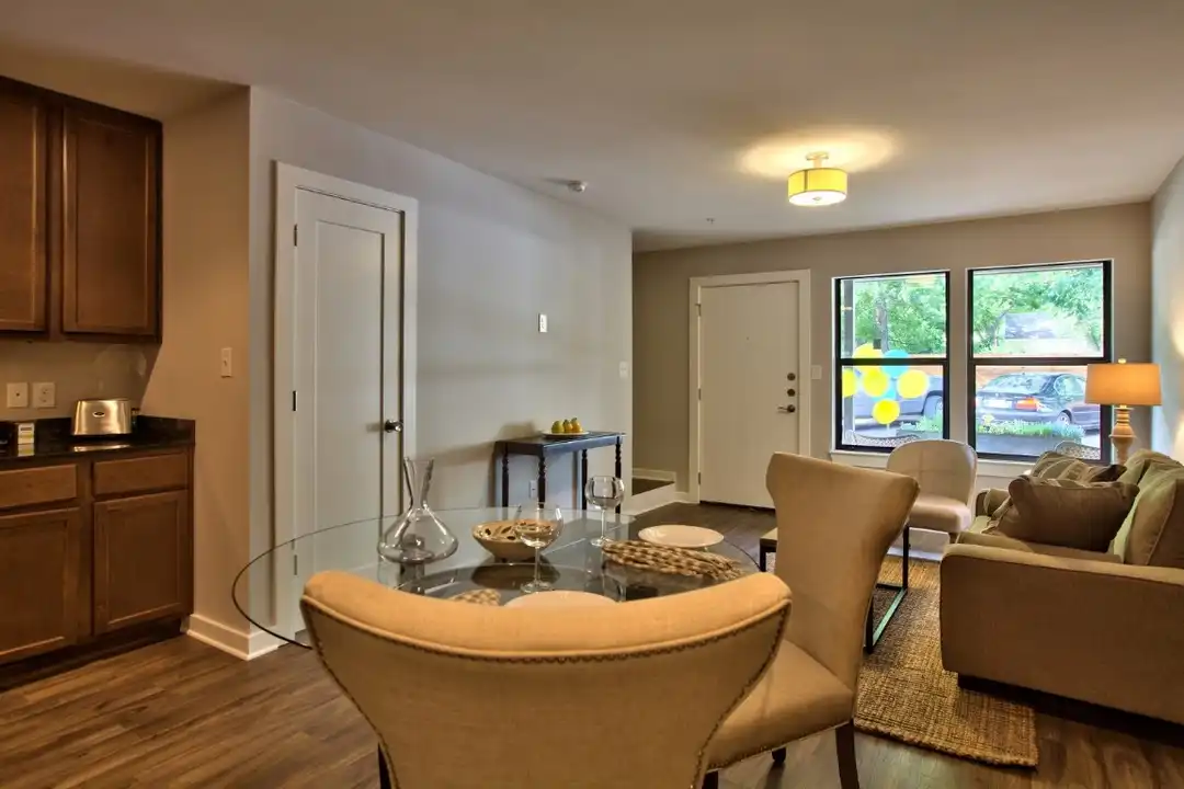 Apartment in Austin - View 3
