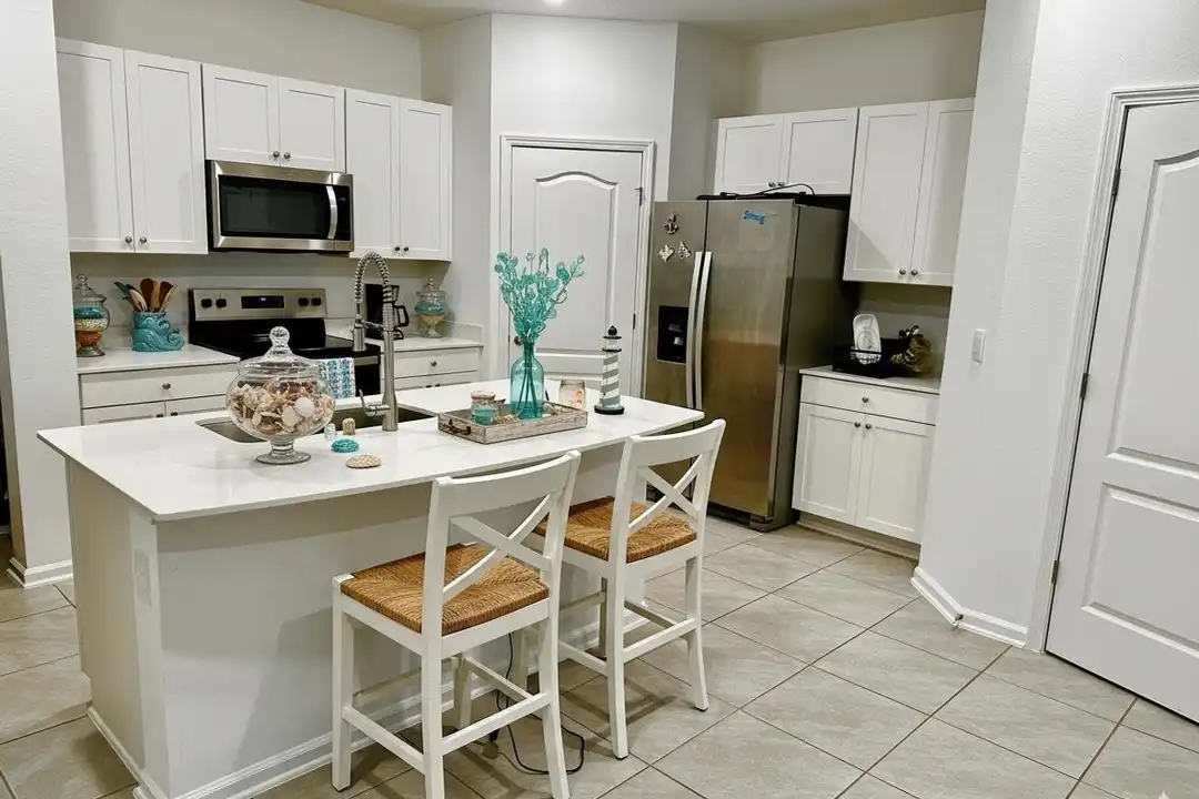 303 Redbud Rd - View 3