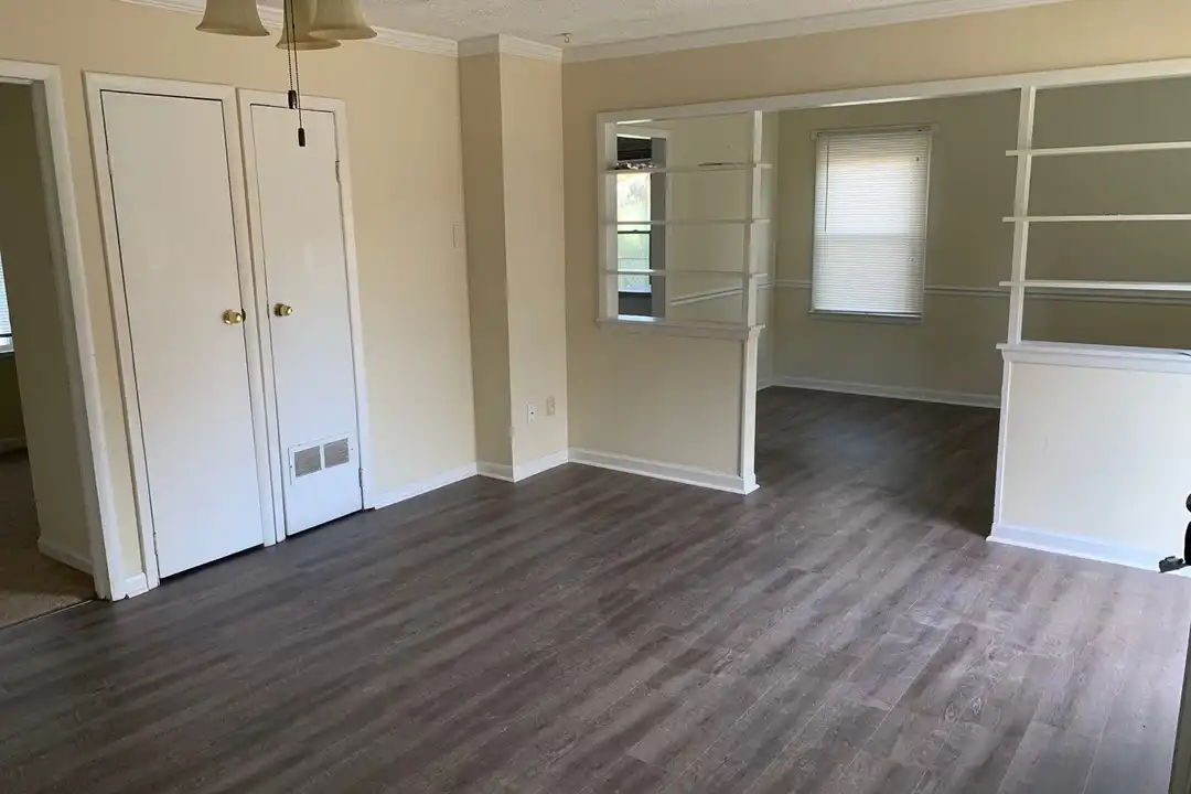 450 Cedar Dr - View 6