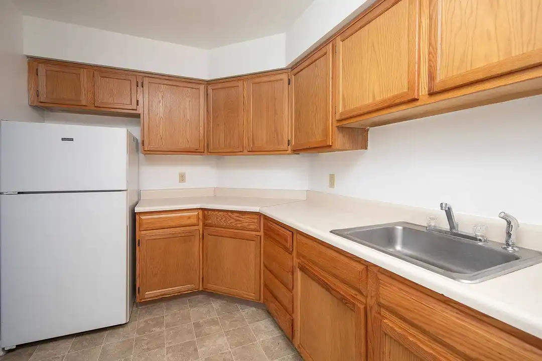Premier Village Apartments – photo 1