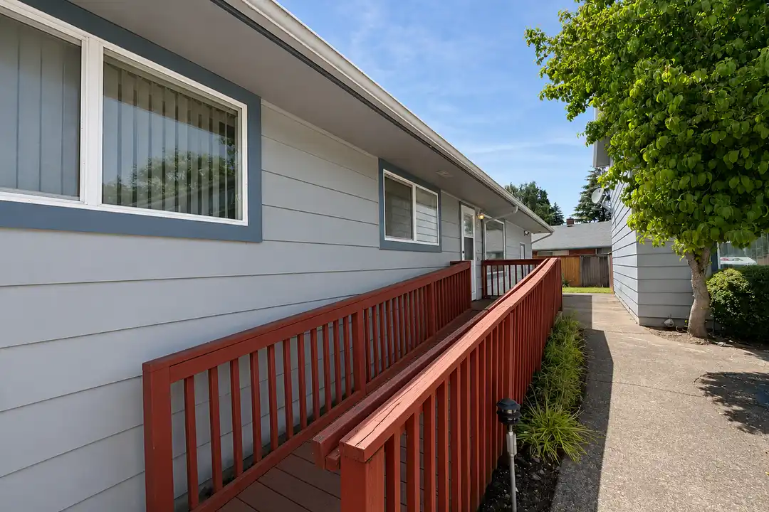 529 NE 113th Ave – photo 1
