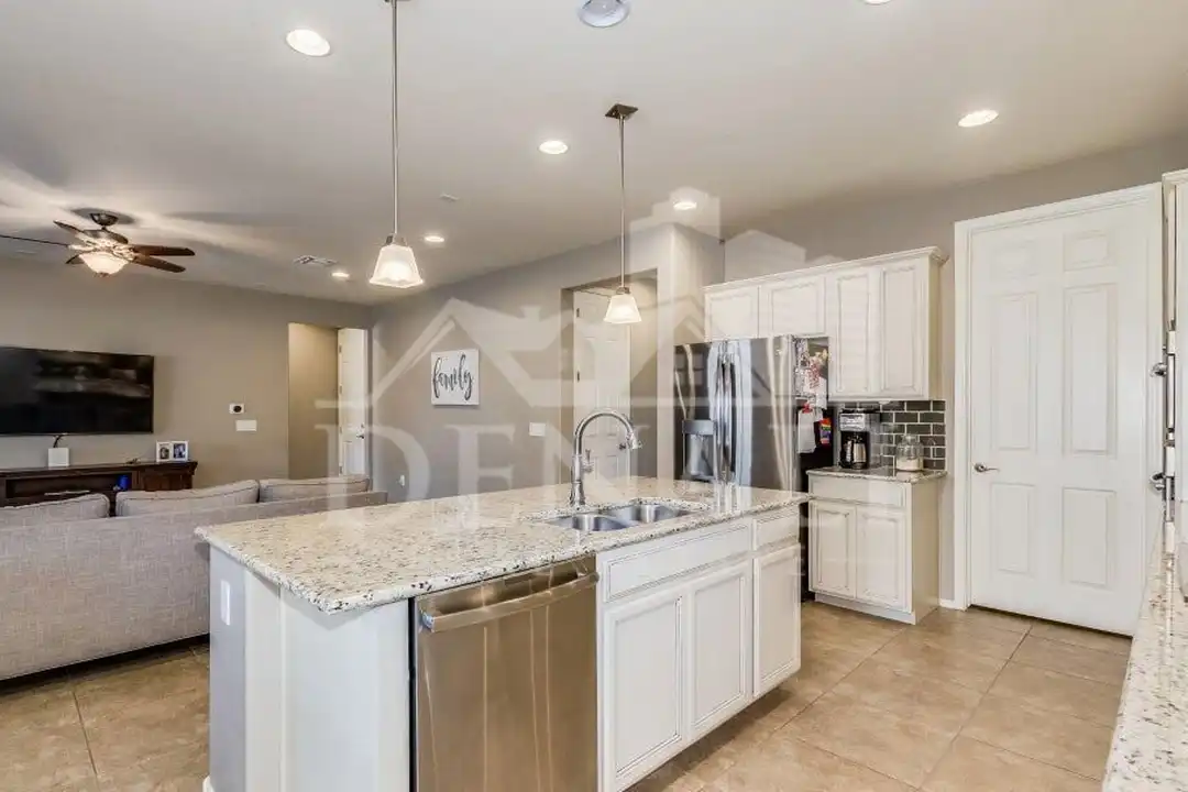 House in Sahuarita - View 2