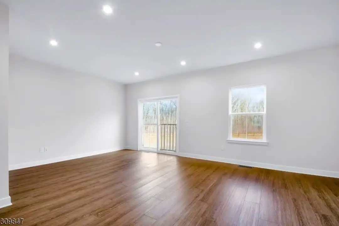 27 Peckwell St - View 6