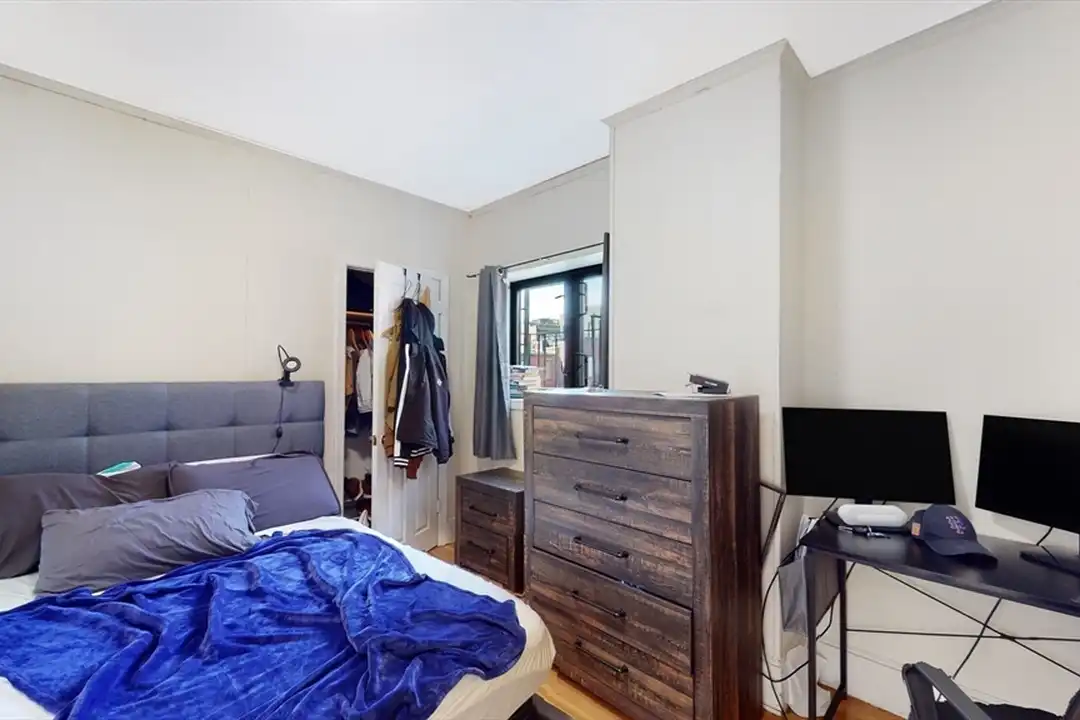 513 Beacon St unit 10 - More