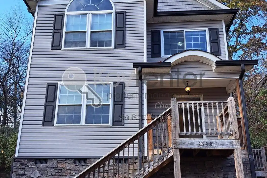 3583 Crompton St – photo 1