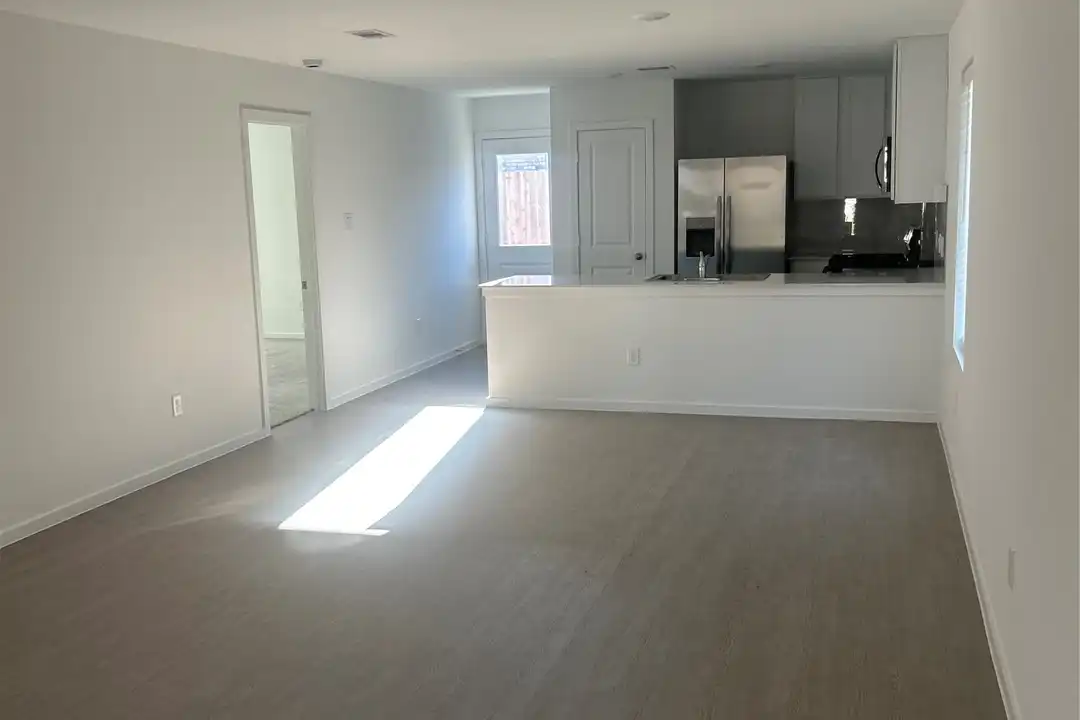 28927 Texas Sparrow Ln - View 3