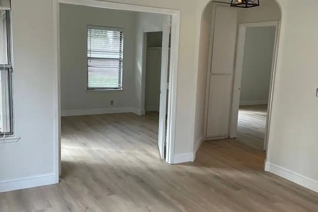 House in Sacramento - View 2
