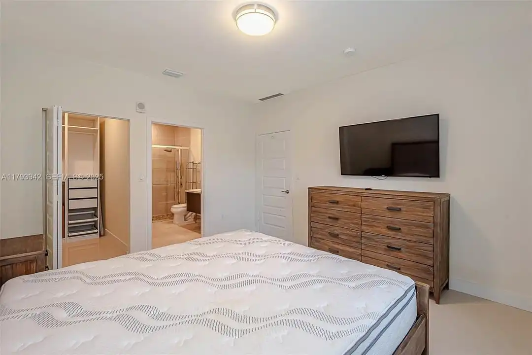 7809 NW 104th Ave unit 7 - More