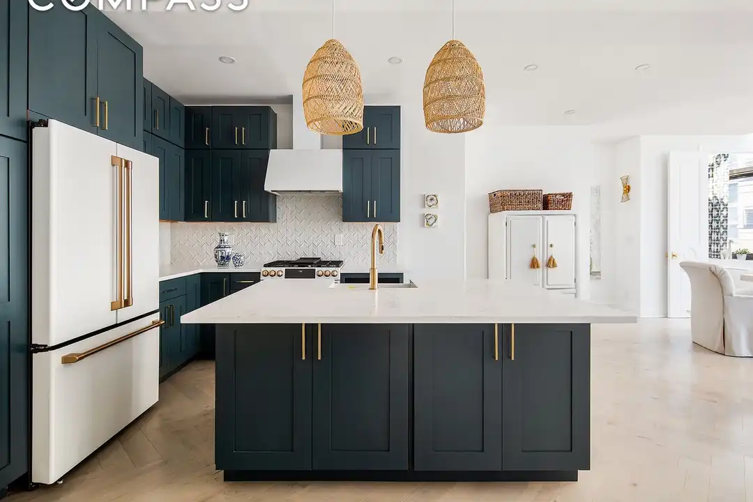 529 W 42nd St #9-R – pohled 3