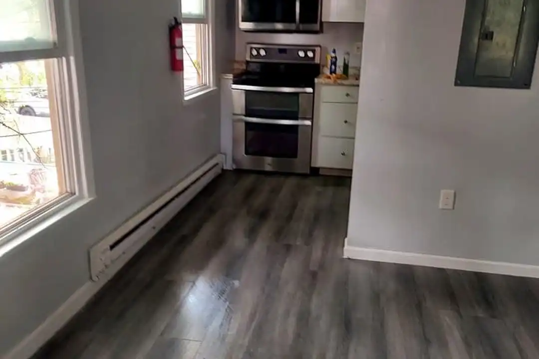 3811 John Ave unit 3 – photo 1