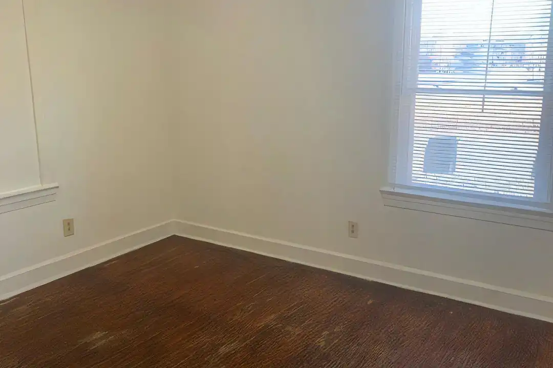 504 Davenport St unit A - More