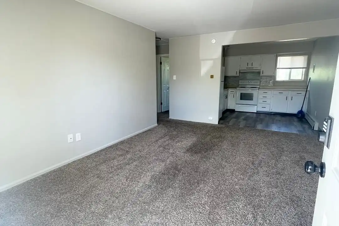 4413 Forrest Hill Rd unit 5 - View 2